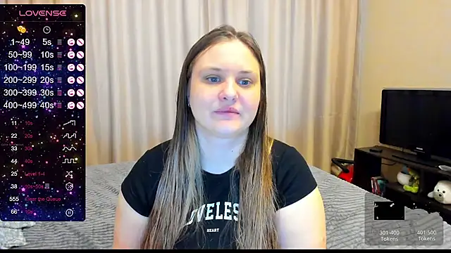 Snapshot of AlanaBrox chatting on January 17, 2025, 10:33 am AlanaBrox online show from January 17, 2025, 10:33 am