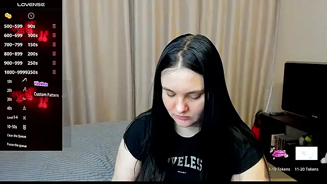 AlanaBrox online show from March 18, 2026, 7:17 pm