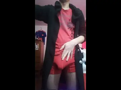 Snapshot of ALBEIROFOOTBALL1992 chatting on November 18, 2025, 2:43 pm ALBEIROFOOTBALL1992 online show from November 18, 2025, 2:43 pm