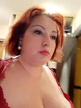 Snapshot of mom4you chatting on April 9, 2026, 8:31 am mom4you online show from April 9, 2026, 8:31 am