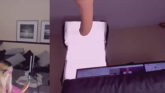 Snapshot of Lizzy_Lace chatting on January 11, 2025, 3:55 am Lizzy Lace online show from January 11, 2025, 3:55 am