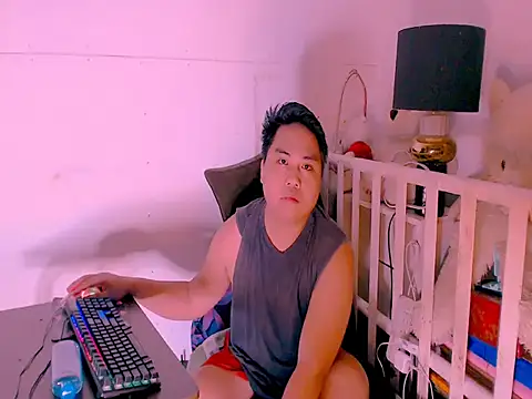 Snapshot of Hardking_69 chatting on July 18, 2026, 1:04 pm Hardking 69 online show from July 18, 2026, 1:04 pm