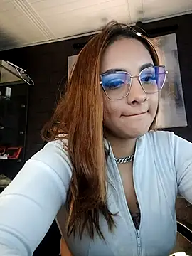 Emiily W online show from September 12, 2025, 9:53 am