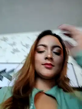 Emiily W online show from November 27, 2025, 11:12 am