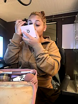 Emiily W online show from January 7, 2026, 10:18 am