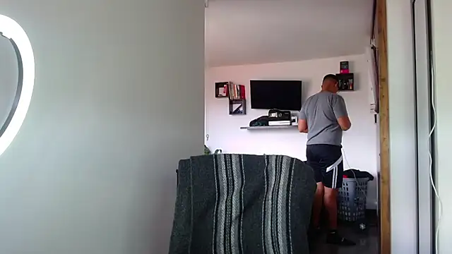 Snapshot of _John_Boy_ chatting on April 6, 2026, 8:21 pm John Boy online show from April 6, 2026, 8:21 pm