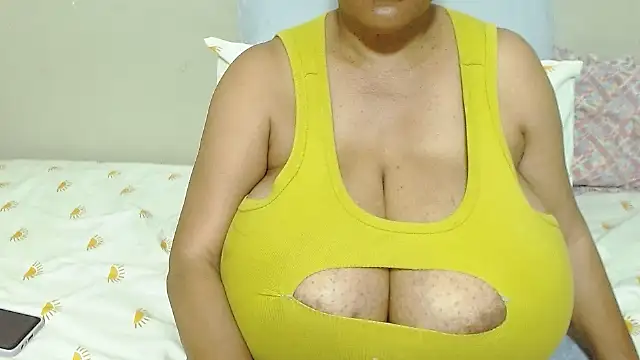 Snapshot of DairyQueen2 chatting on September 25, 2025, 12:14 am DairyQueen2 online show from September 25, 2025, 12:14 am