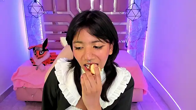 Nami usagi online show from January 14, 2025, 3:04 pm