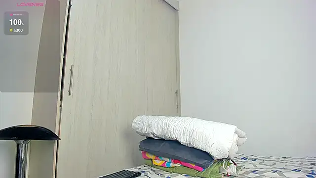 caroline tovar online show from October 24, 2025, 11:23 pm