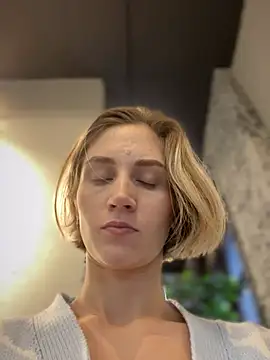 Feral berry 8133 online show from January 5, 2025, 7:07 am