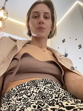 Feral berry 8133 online show from January 14, 2025, 9:45 am