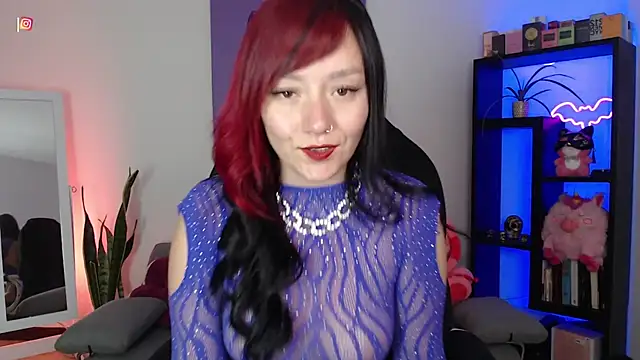 Snapshot of S_Lilith_ chatting on April 18, 2026, 10:10 pm S Lilith online show from April 18, 2026, 10:10 pm