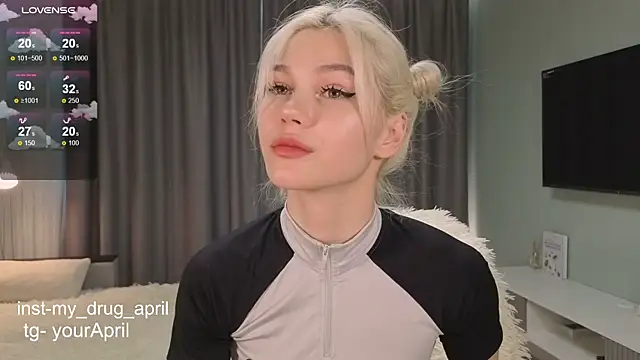 MyApril online show from November 9, 2025, 7:06 am