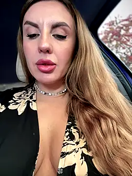 Kalli Fornia online show from October 16, 2025, 8:26 am