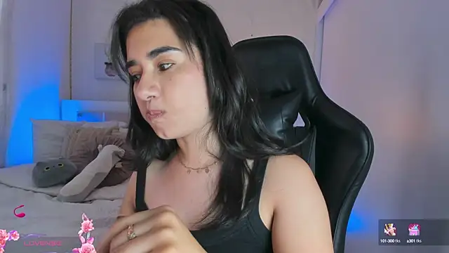 annadu011 online show from March 16, 2025, 5:17 pm