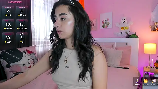 annadu011 online show from October 19, 2025, 1:56 pm