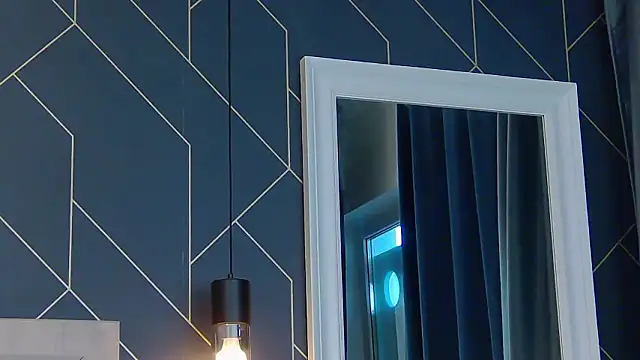 EmyLaveau online show from February 27, 2026, 6:13 am