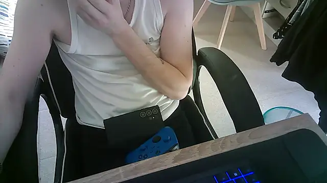 AlexEtSonSexe36 online show from February 2, 2025, 2:24 pm