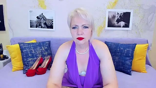 BeautyName online show from March 18, 2025, 6:48 pm