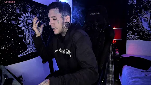 Snapshot of josh__ackerman chatting on March 3, 2025, 10:31 pm josh ackerman online show from March 3, 2025, 10:31 pm