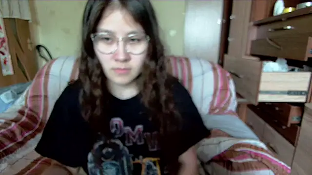 Riz girl online show from May 1, 2026, 4:17 am