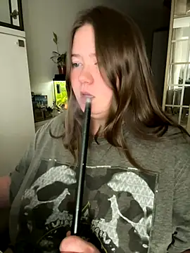 remirann  online show from December 6, 2024, 8:51 pm