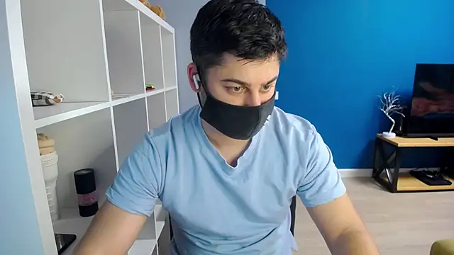 Tomguys online show from March 17, 2025, 7:58 pm