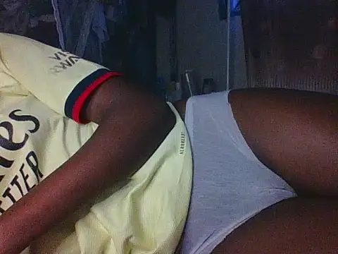 Snapshot of FatAss_baby chatting on October 25, 2025, 3:03 am FatAss baby online show from October 25, 2025, 3:03 am