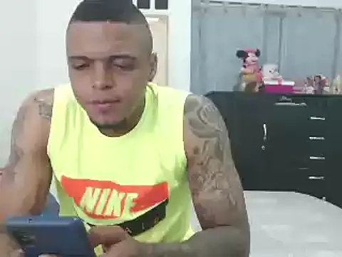 hot and naughty latin online show from December 17, 2024, 10:23 am