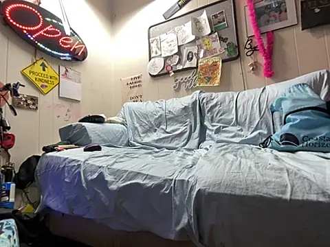 WhiteChocalate 69 online show from November 25, 2025, 3:56 pm
