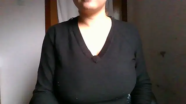 Snapshot of Anastasiadicki chatting on May 9, 2026, 4:23 pm Anastasiadicki online show from May 9, 2026, 4:23 pm