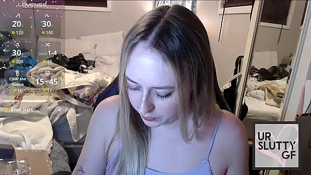 Snapshot of ursluttygf chatting on December 28, 2024, 1:39 am ursluttygf online show from December 28, 2024, 1:39 am