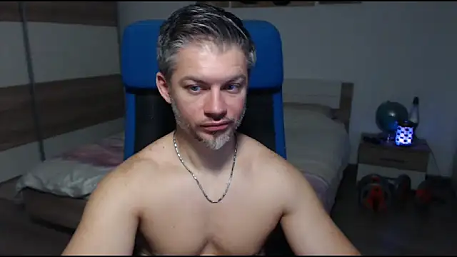 RobbyShawz online show from February 15, 2025, 10:33 am