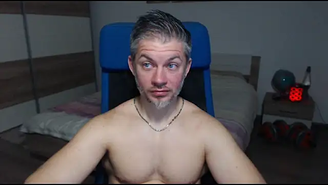 RobbyShawz online show from March 7, 2025, 10:35 am