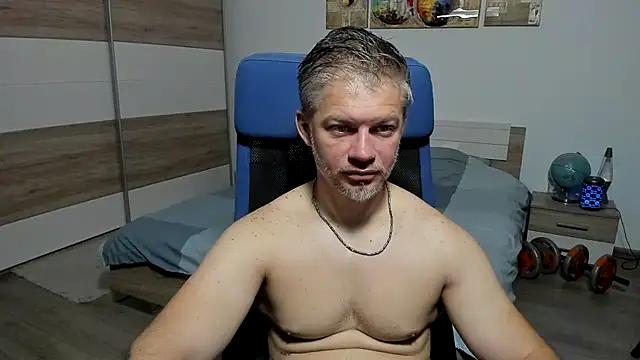 Snapshot of RobbyShawz chatting on June 15, 2026, 4:25 am RobbyShawz online show from June 15, 2026, 4:25 am