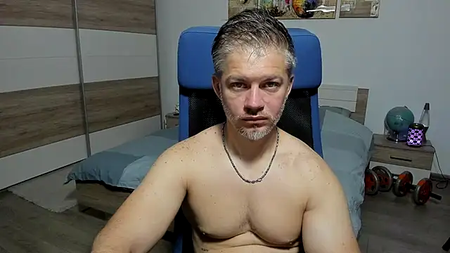 Snapshot of RobbyShawz chatting on June 16, 2026, 4:26 am RobbyShawz online show from June 16, 2026, 4:26 am