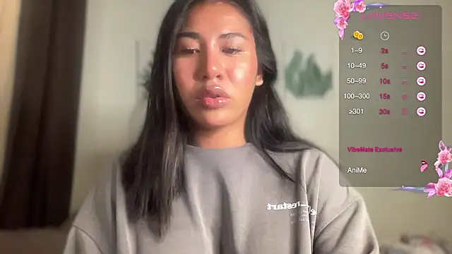 Snapshot of Alaia_Pope chatting on July 14, 2026, 11:32 pm Alaia Pope online show from July 14, 2026, 11:32 pm