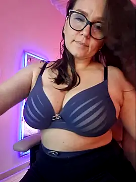 MariaPau 83 online show from November 5, 2025, 2:22 am