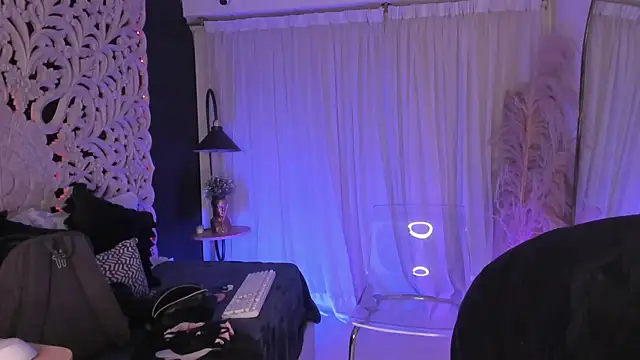 pamela doll3 online show from November 23, 2025, 5:40 am