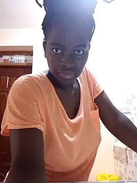  cutemelania online show from February 3, 2025, 12:14 pm