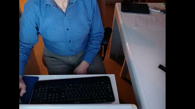 dutchpornking online show from December 21, 2025, 7:15 am