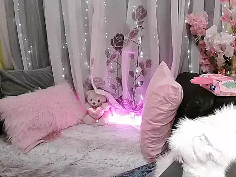 OhmyPinay online show from November 27, 2025, 4:25 am