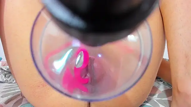 iamvicky 4 online show from February 19, 2026, 4:52 am