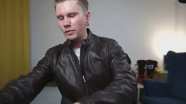 kevin-park online show from October 3, 2025, 3:20 pm