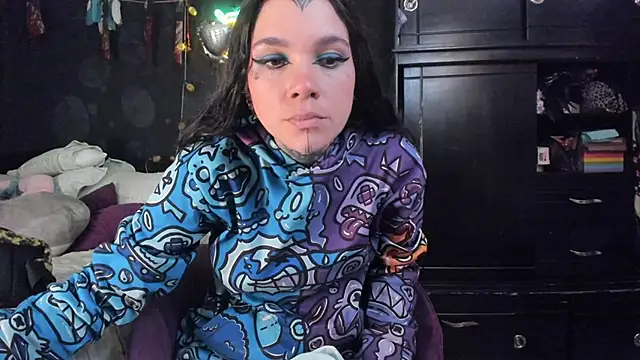 Snapshot of Lilmarieee chatting on November 5, 2025, 10:10 pm Lilmarieee online show from November 5, 2025, 10:10 pm