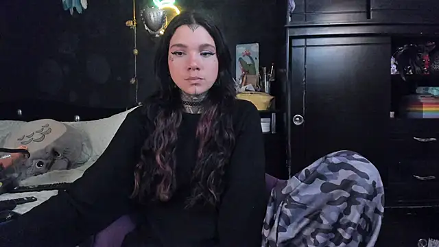 Snapshot of Lilmarieee chatting on November 11, 2025, 11:16 pm Lilmarieee online show from November 11, 2025, 11:16 pm