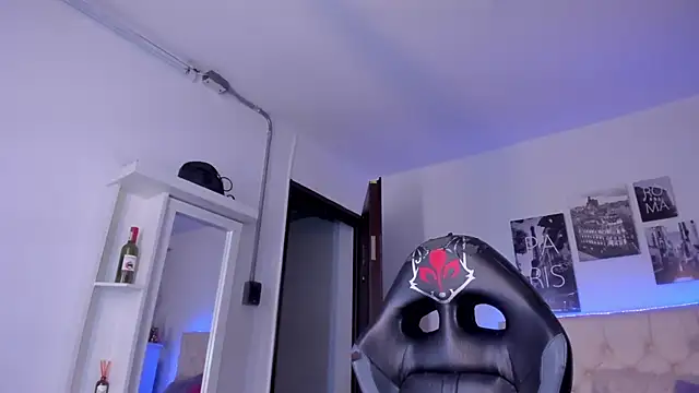 Amaia Daniells online show from January 20, 2025, 3:37 am