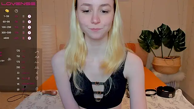 Snapshot of fleximona chatting on December 8, 2024, 1:03 pm fleximona online show from December 8, 2024, 1:03 pm