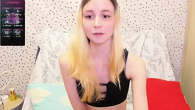 Snapshot of fleximona chatting on February 15, 2025, 10:00 am fleximona online show from February 15, 2025, 10:00 am