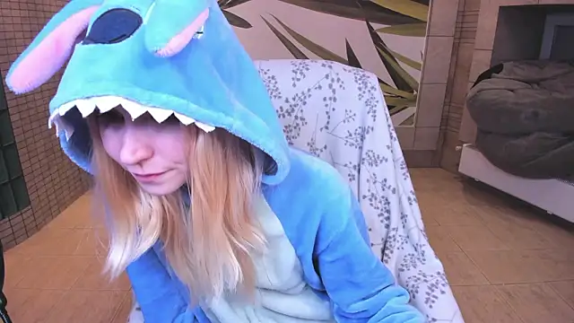 fleximona online show from March 7, 2026, 9:23 pm